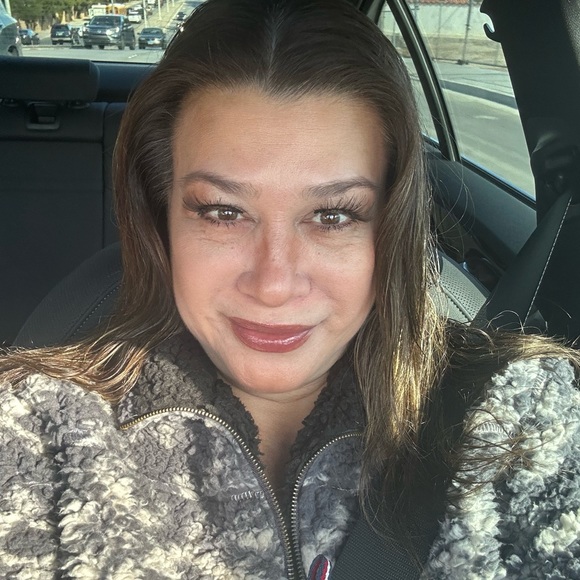 Meet your Posher, Cindy - Picture 12 of 12